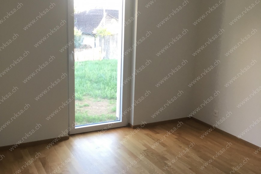 Appartement de 5 pièces, 105 m2, à Bôle Appartement de 5 pièces, 105 m2, à Bôle - Chambre N°1