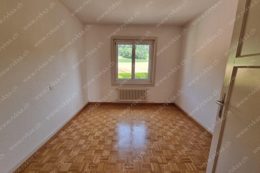 Appartement de 3 pièces, 66 m2, à Les Geneveys-sur-Coffrane Appartement de 3 pièces, 66 m2, à Les Geneveys-sur-Coffrane - Chambre N°2
