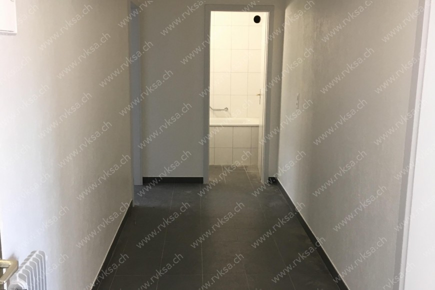 Appartement de 3 pièces, 59 m2, à Cornaux Appartement de 3 pièces, 59 m2, à Cornaux - Hall