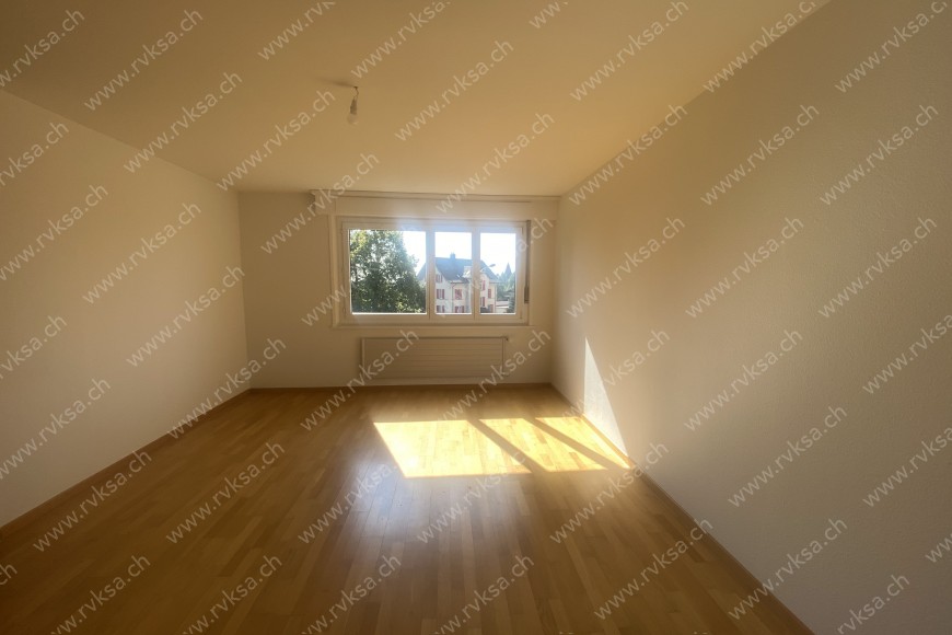 Appartement de 2 pièces, 43 m2, à Bôle Appartement de 2 pièces, 43 m2, à Bôle - Chambre N°1
