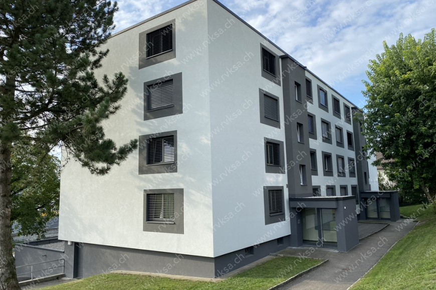 Garage, à Cornaux Bâtiment Garage, à Cornaux