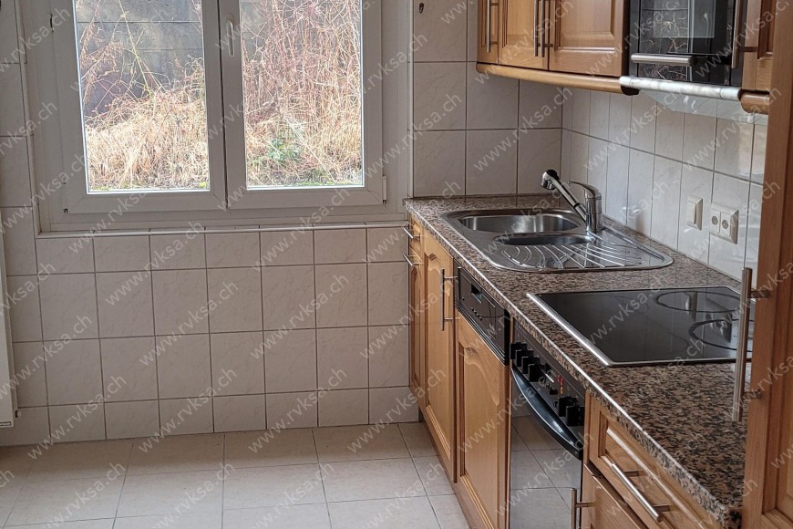 Appartement de 3 pièces, 75 m2, à Neuchâtel Appartement de 3 pièces, 75 m2, à Neuchâtel - Cuisine
