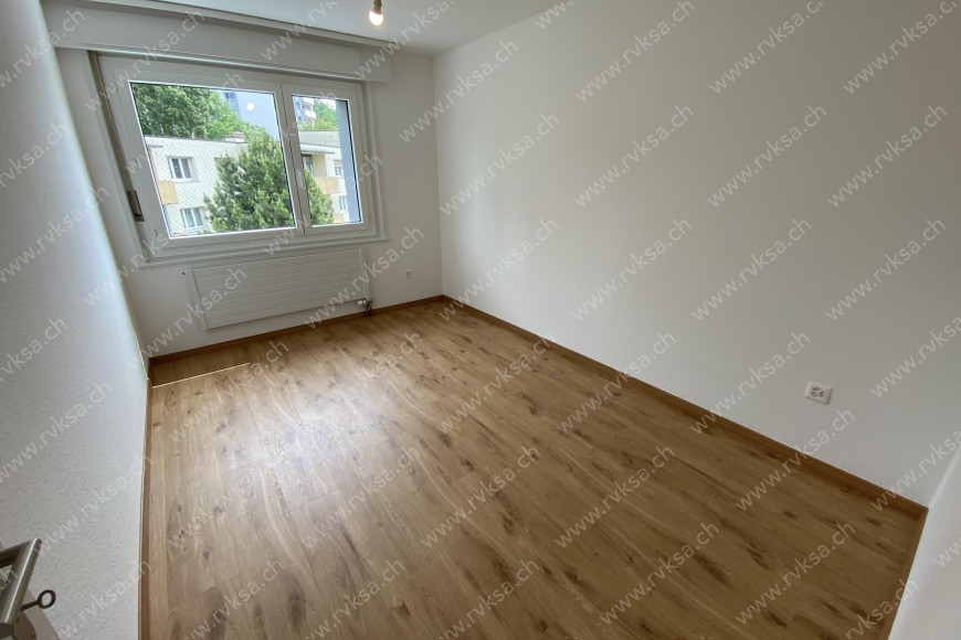 Appartement de 4 pièces, 85 m2, à Boudry - Chambre N°3 