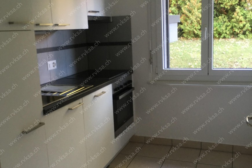 Appartement de 3 pièces, 59 m2, à Cornaux Appartement de 3 pièces, 59 m2, à Cornaux - Cuisine