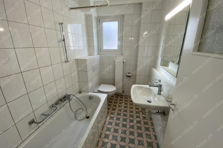 Appartement de 3 pièces, 63 m2, à Neuchâtel - Salle de bain 