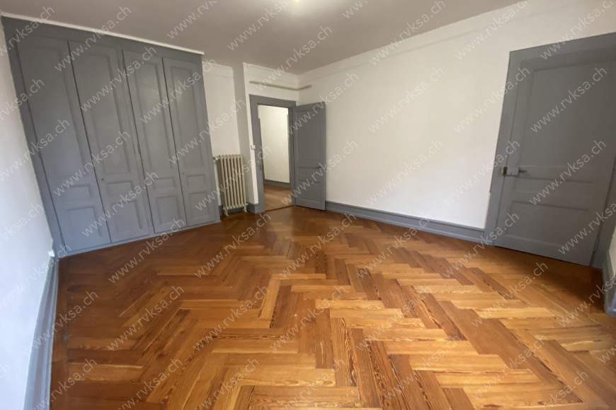 Appartement de 4 pièces, 96 m2, à Neuchâtel Appartement de 4 pièces, 96 m2, à Neuchâtel - Chambre N°3