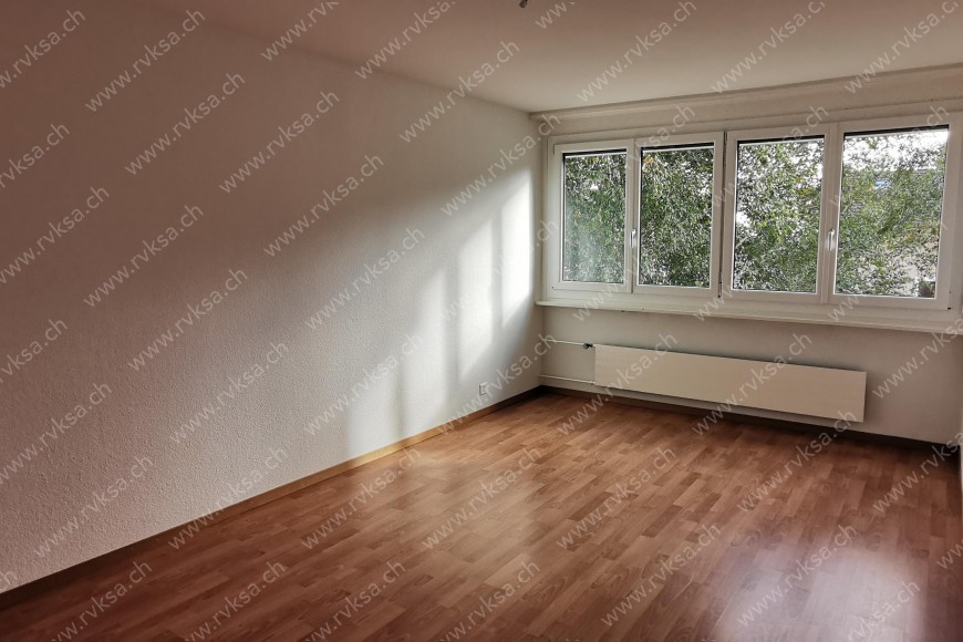 Appartement de 4 pièces, 90 m2, à Les Geneveys-sur-Coffrane Appartement de 4 pièces, 90 m2, à Les Geneveys-sur-Coffrane - Chambre N°1