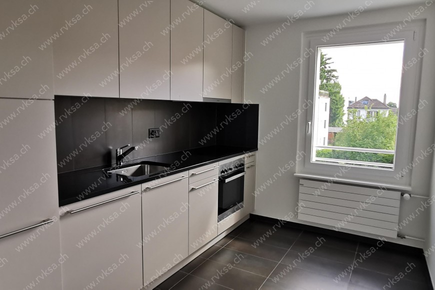 Appartement de 4 pièces, 77.5 m2, à Boudry Appartement de 4 pièces, 77.5 m2, à Boudry - Séjour