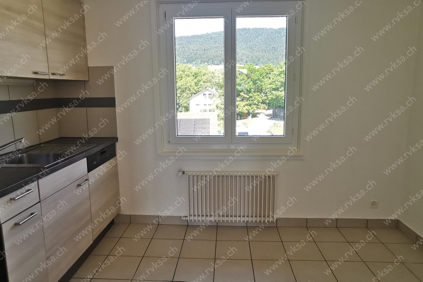 Appartement de 4 pièces, 78 m2, à Coffrane Appartement de 4 pièces, 78 m2, à Coffrane - Séjour