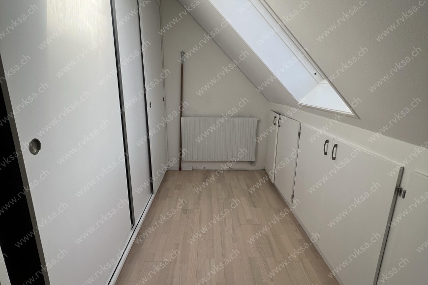Appartement de 4.5 pièces, 96.28 m2, à Neuchâtel - Chambre N°3 