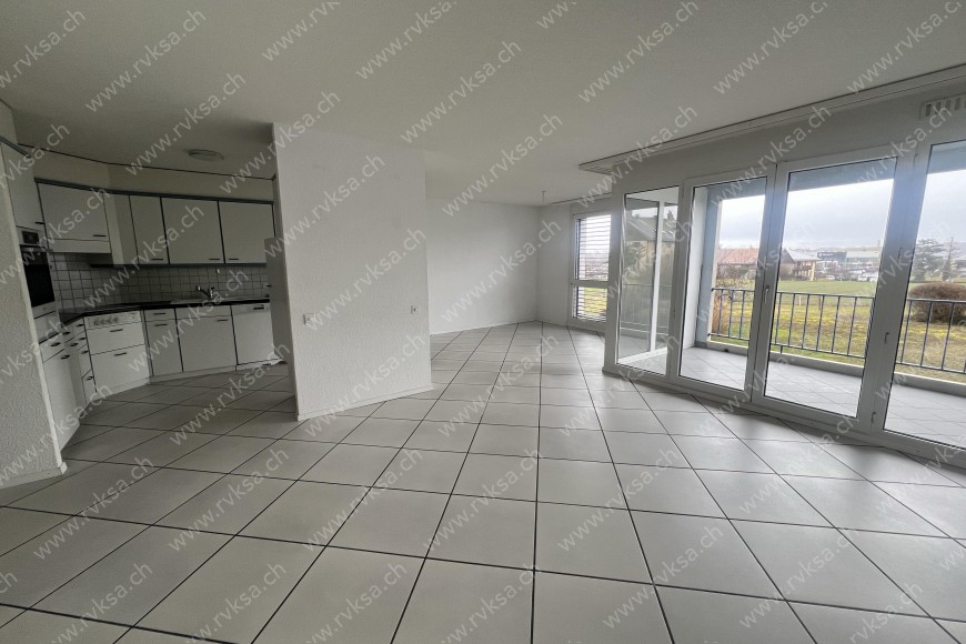 Appartement de 4.5 pièces, 100 m2, à Boudry - Séjour 