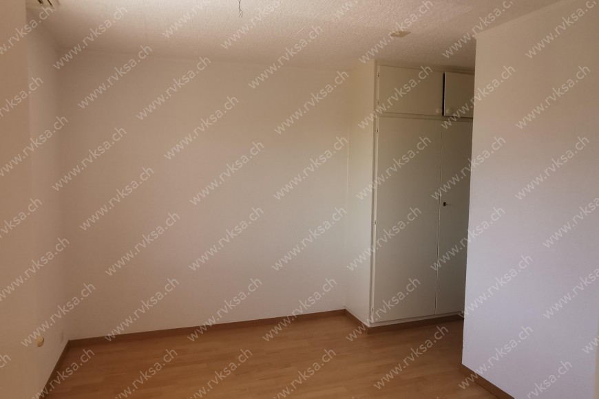 Appartement de 4 pièces, 78 m2, à Coffrane Appartement de 4 pièces, 78 m2, à Coffrane - Chambre N°1