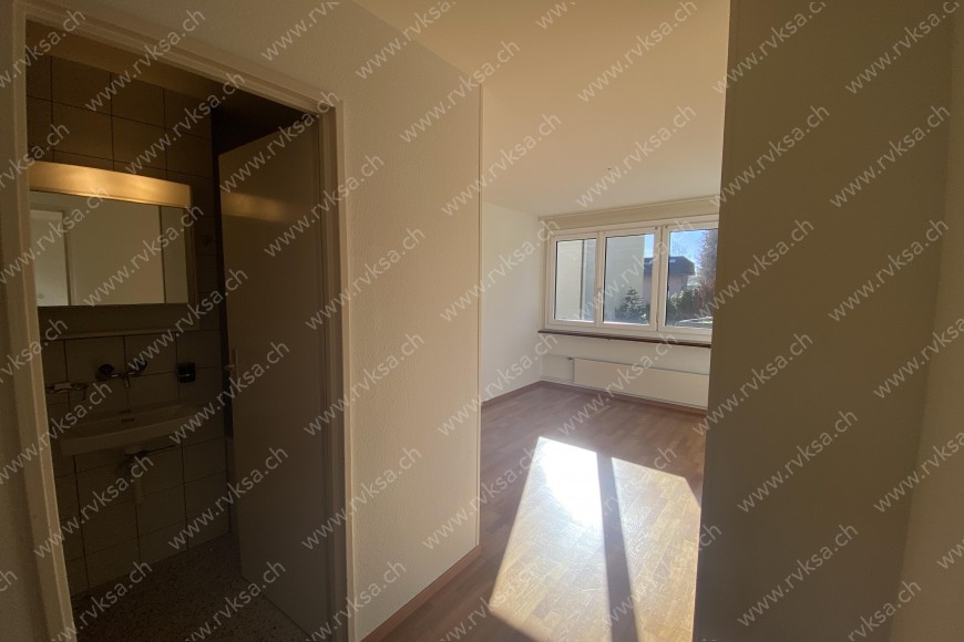 Appartement de 4 pièces, à Les Geneveys-sur-Coffrane - Chambre N°3 