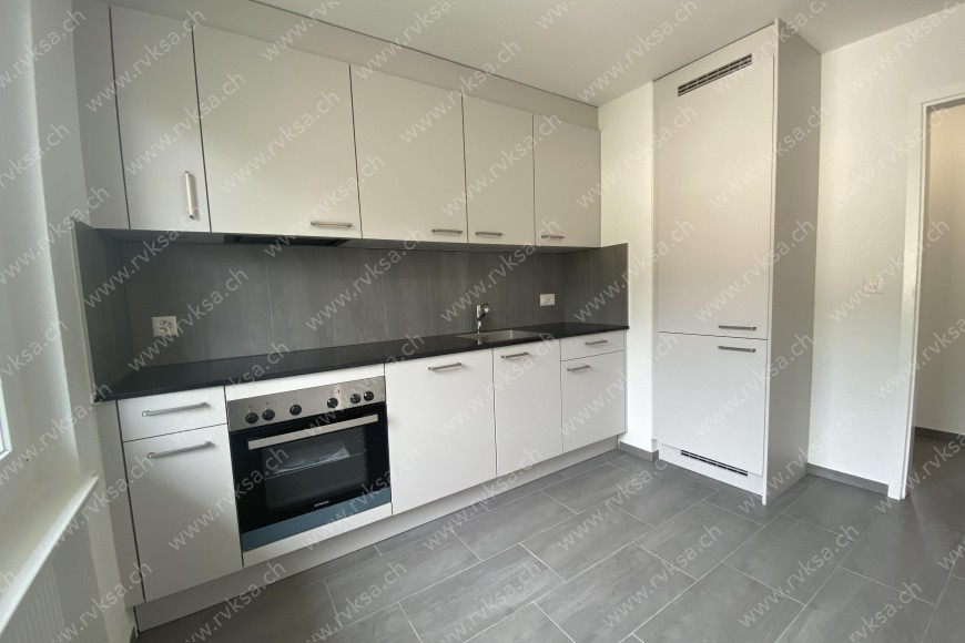Appartement de 4 pièces, 80 m2, à Bevaix Appartement de 4 pièces, 80 m2, à Bevaix - Cuisine