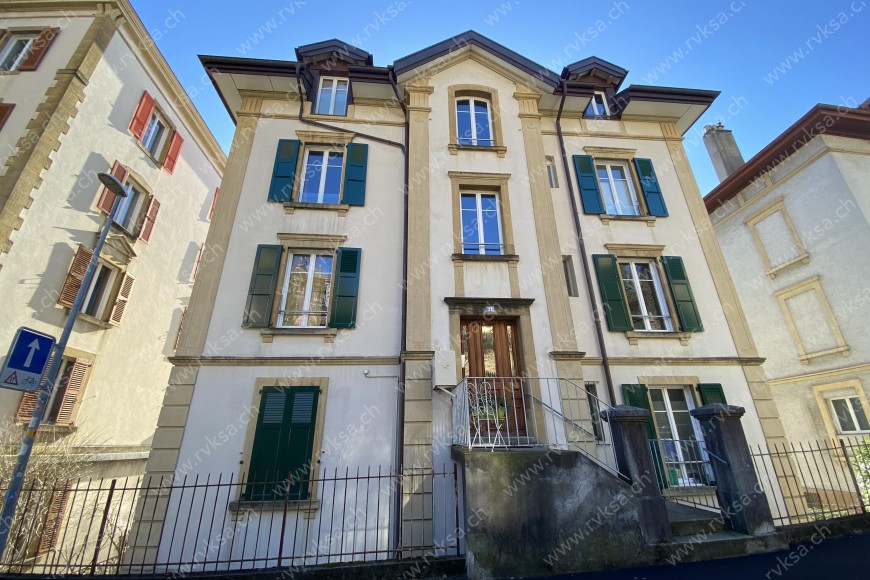 Bâtiment Appartement de 4 pièces, 110 m2, à Neuchâtel
