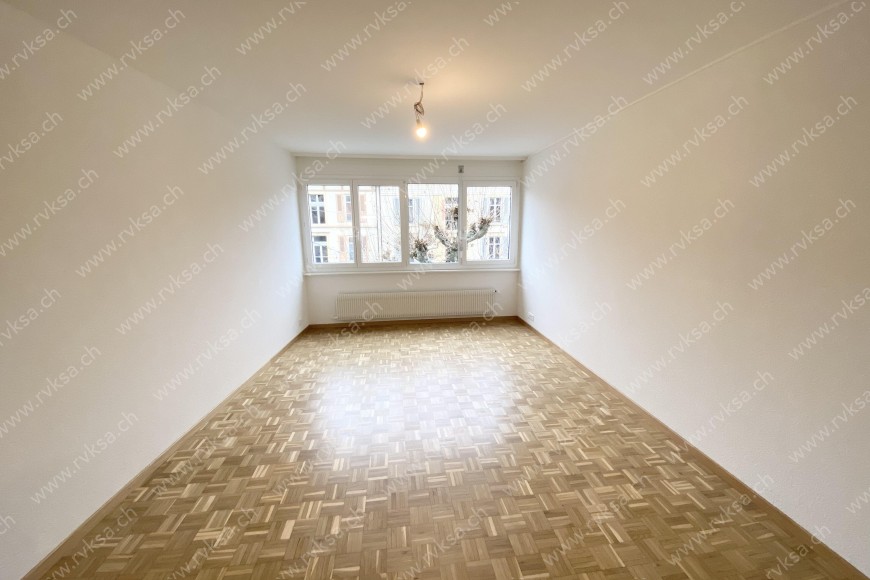 Local commercial de 1 pièce, 25 m2, à Neuchâtel Local commercial de 1 pièce, 25 m2, à Neuchâtel - Séjour