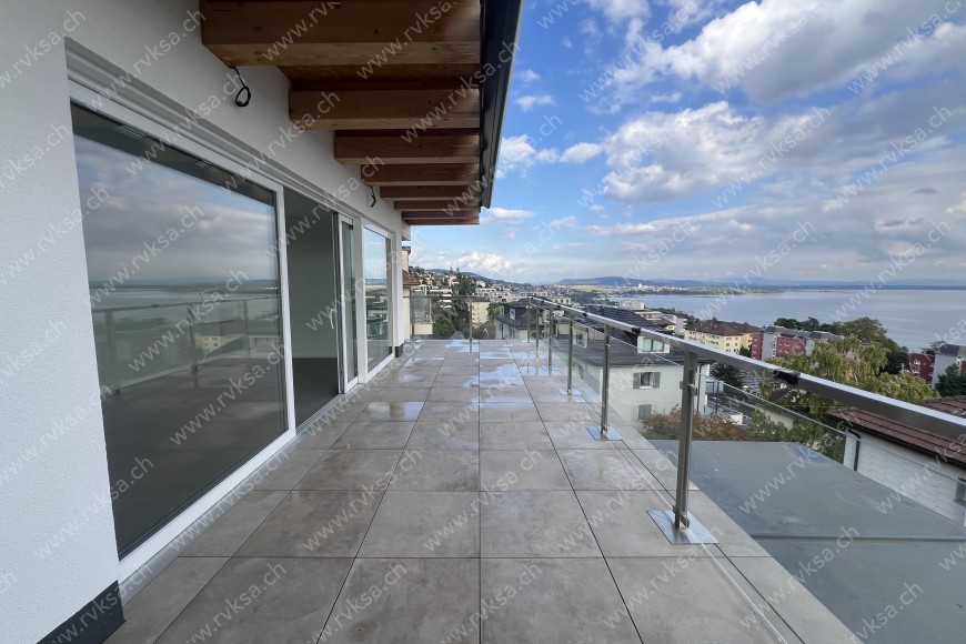 Appartement de 2 pièces, 32.8 m2, à Neuchâtel Appartement de 2 pièces, 32.8 m2, à Neuchâtel - Balcon - terrasse