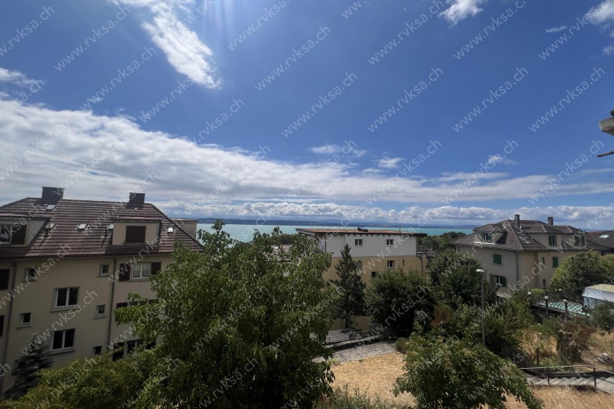 Appartement de 3 pièces, 70 m2, à Neuchâtel Appartement de 3 pièces, 70 m2, à Neuchâtel - Vue