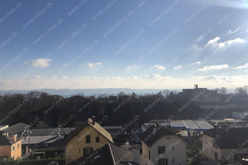 Bâtiment Appartement de 3.5 pièces, 75.93 m2, à Neuchâtel