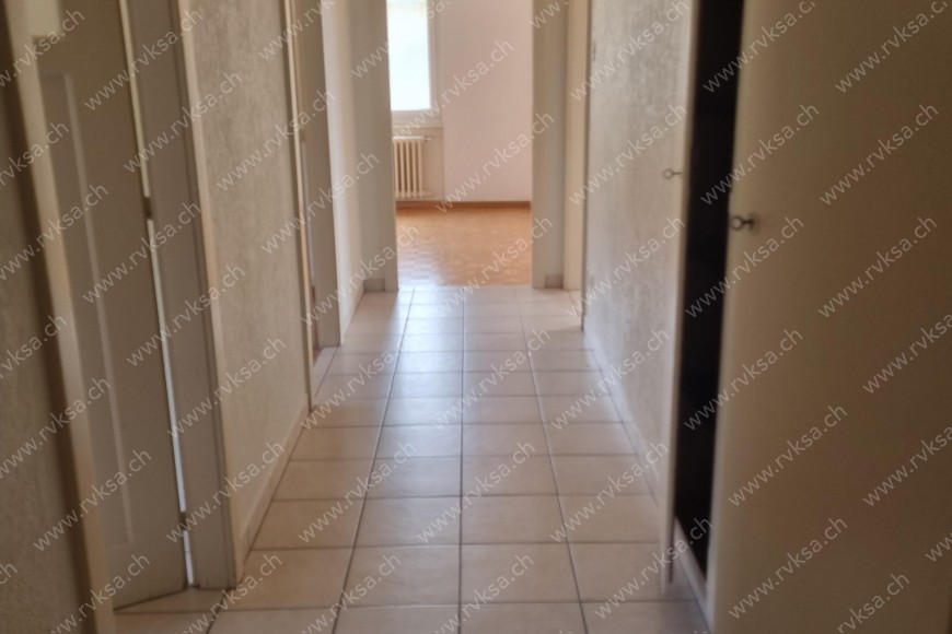 Appartement de 3 pièces, 66 m2, à Les Geneveys-sur-Coffrane - Hall 