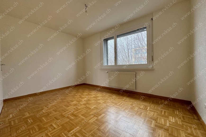 Appartement de 4 pièces, 74 m2, à Cornaux - Chambre N°3 