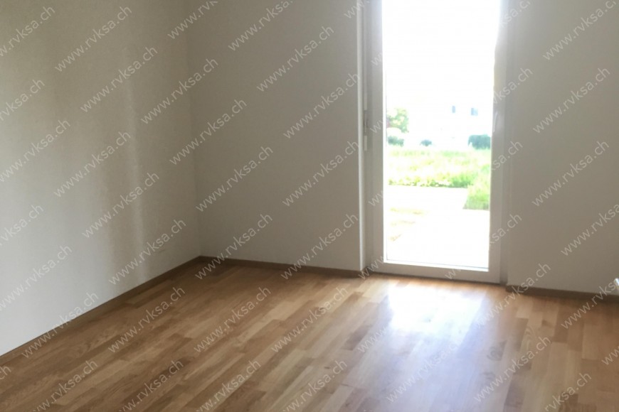 Appartement de 5 pièces, 105 m2, à Bôle - Chambre N°4 