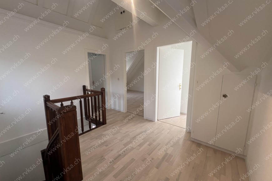 Appartement de 4.5 pièces, 96.28 m2, à Neuchâtel - Hall 