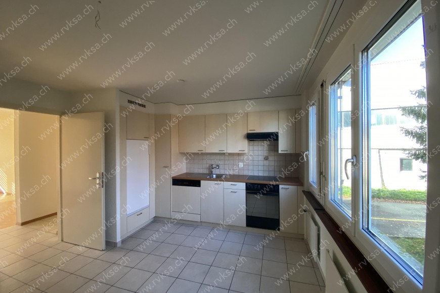 Appartement de 4 pièces, à Les Geneveys-sur-Coffrane - Séjour 