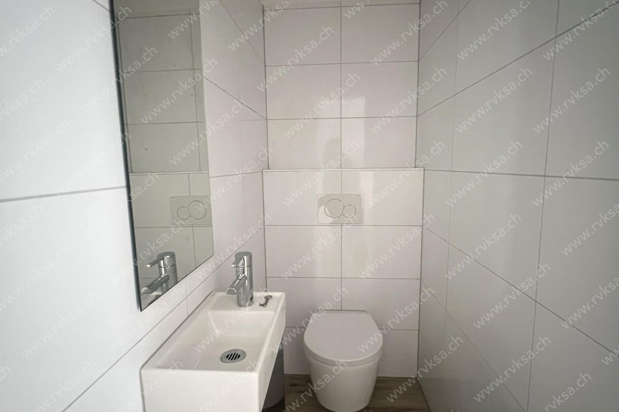 Appartement de 4.5 pièces, 96.28 m2, à Neuchâtel Appartement de 4.5 pièces, 96.28 m2, à Neuchâtel - WC séparé