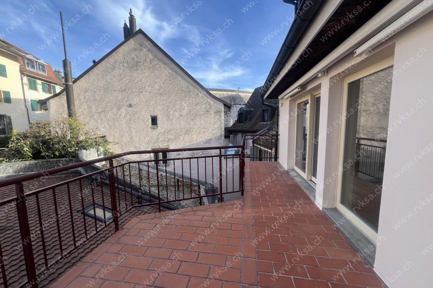 Appartement de 4.5 pièces, 96.28 m2, à Neuchâtel - Balcon - terrasse 