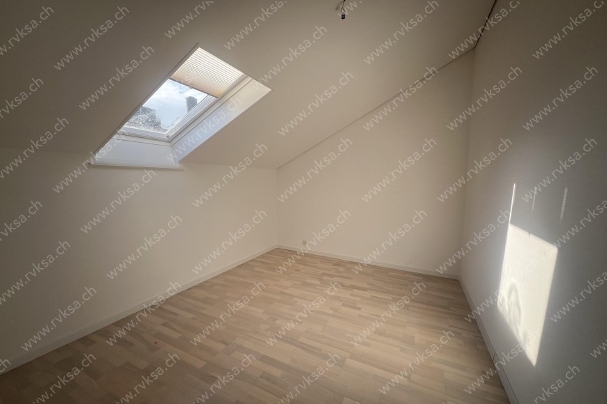 Appartement de 4.5 pièces, 96.28 m2, à Neuchâtel Appartement de 4.5 pièces, 96.28 m2, à Neuchâtel - Chambre N°2