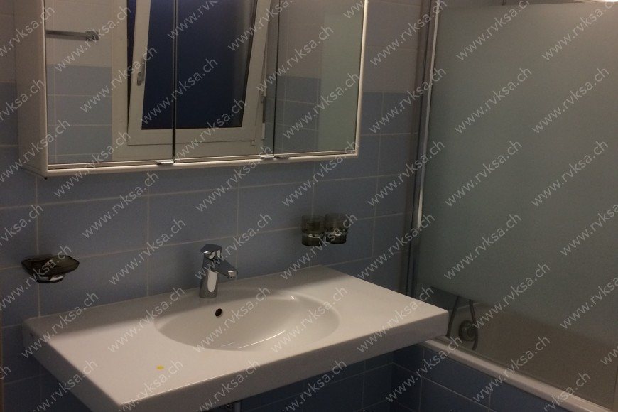 Appartement de 4.5 pièces, 99.5 m2, à Boudry Appartement de 4.5 pièces, 99.5 m2, à Boudry - Salle de bain