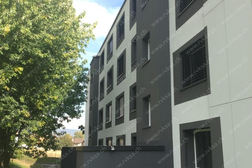 Garage, à Cornaux Bâtiment Garage, à Cornaux