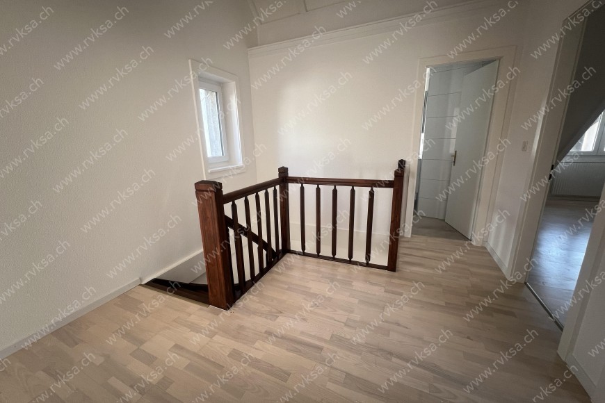 Appartement de 4.5 pièces, 96.28 m2, à Neuchâtel Appartement de 4.5 pièces, 96.28 m2, à Neuchâtel - Corridor