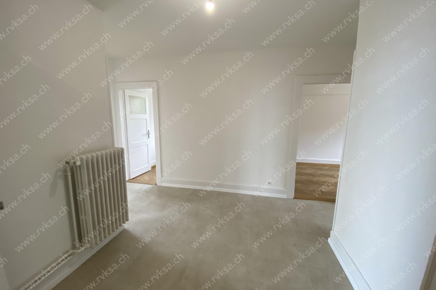 Appartement de 4.5 pièces, 90.60 m2, à Neuchâtel - Hall 