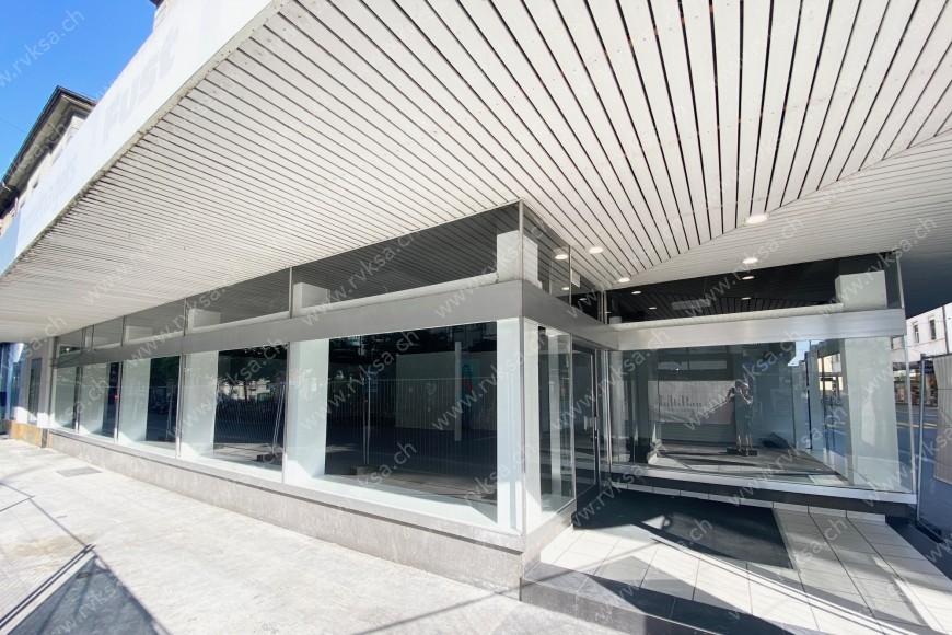 Local commercial de 1 pièce, 364.32 m2, à Bienne Local commercial de 1 pièce, 364.32 m2, à Bienne - Vue