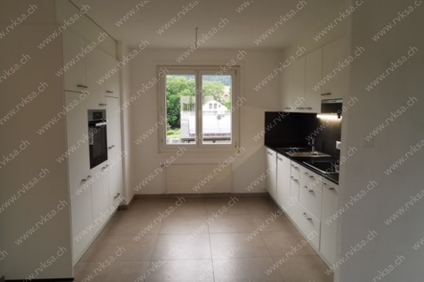 Appartement de 4 pièces, à Coffrane Appartement de 4 pièces, à Coffrane - Séjour