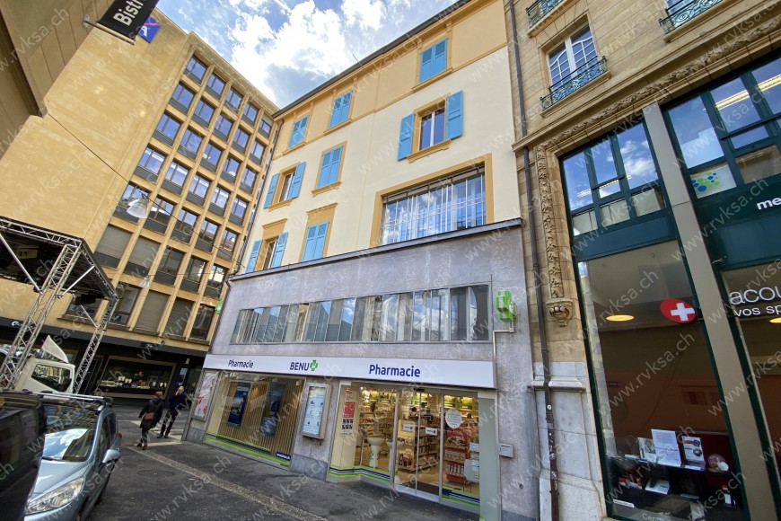 Bâtiment Local commercial de 6.5 pièces, 167 m2, à Neuchâtel