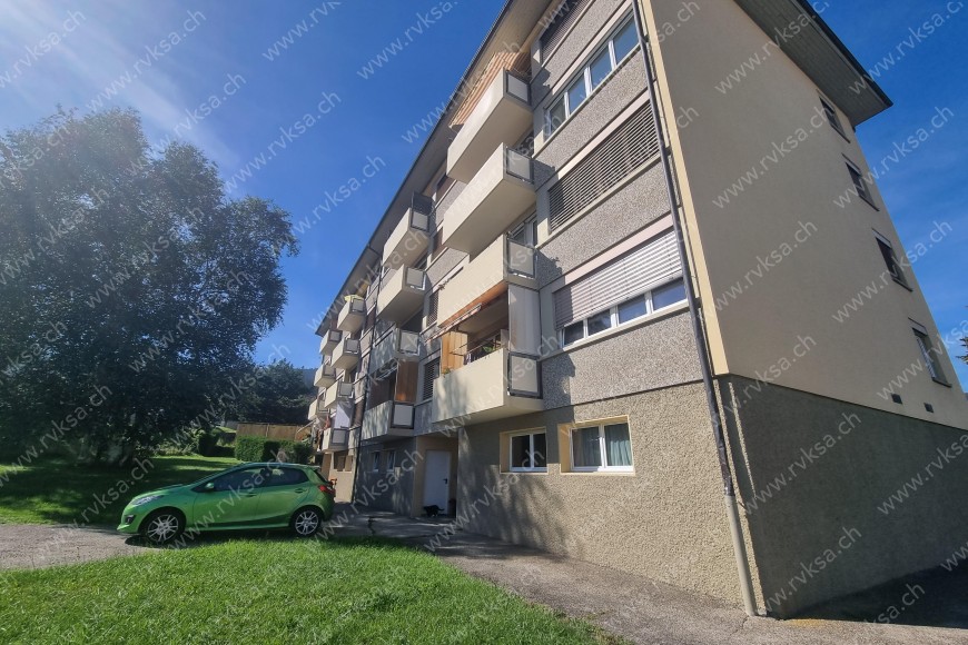 Appartement de 3.5 pièces, 73 m2, à Les Geneveys-sur-Coffrane Bâtiment Appartement de 3.5 pièces, 73 m2, à Les Geneveys-sur-Coffrane