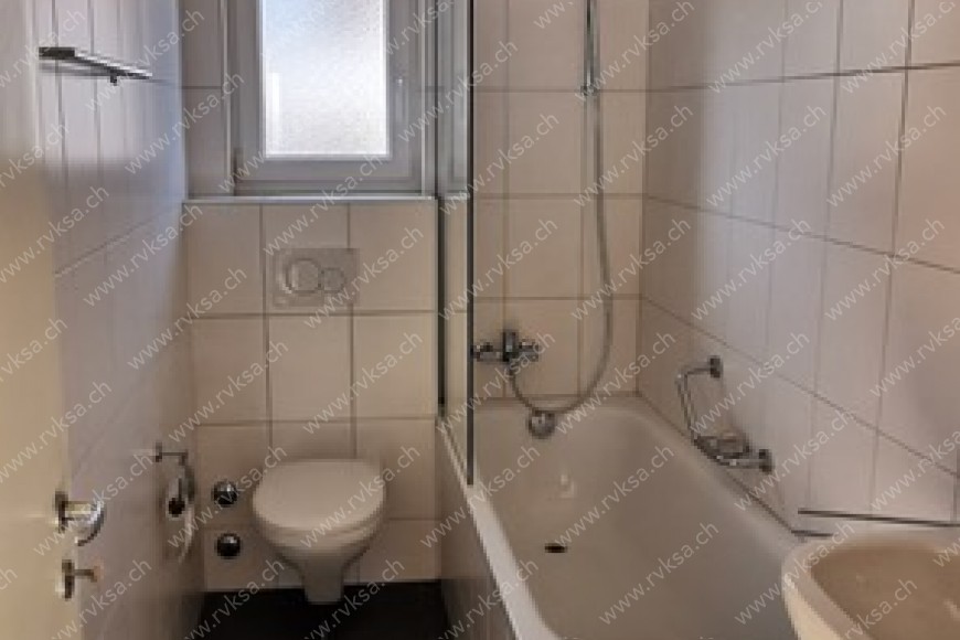 Appartement de 3 pièces, 56 m2, à Peseux Appartement de 3 pièces, 56 m2, à Peseux - Salle de bain