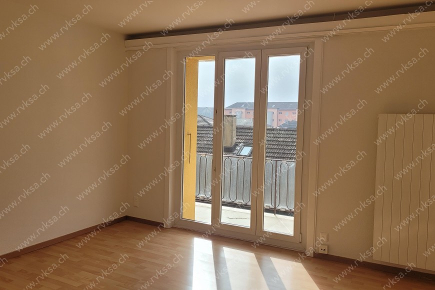 Appartement de 3 pièces, 75 m2, à Neuchâtel - Séjour 