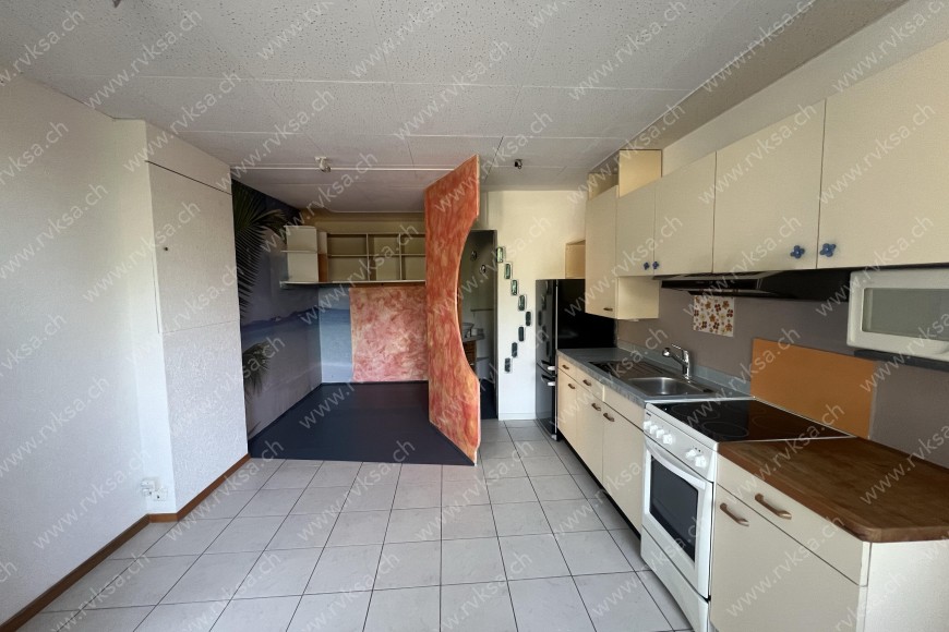 Local commercial de 1.5 pièces, 39.79 m2, à Bôle Local commercial de 1.5 pièces, 39.79 m2, à Bôle - Séjour