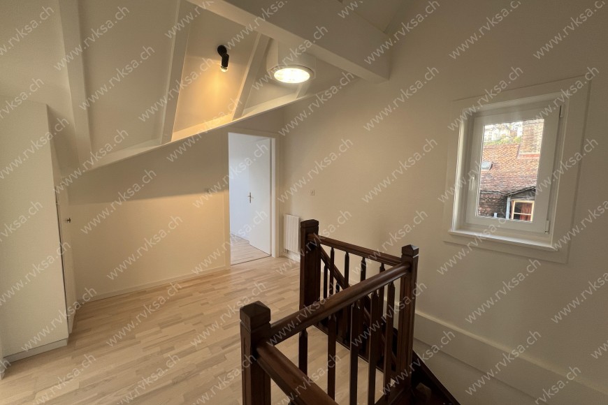 Appartement de 4.5 pièces, 96.28 m2, à Neuchâtel - Hall 