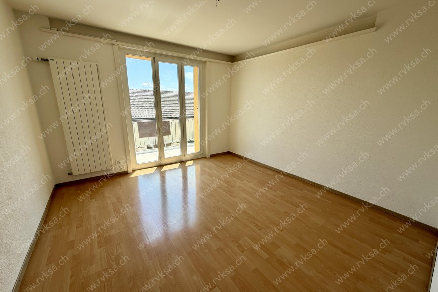 Appartement de 4 pièces, 90 m2, à Neuchâtel Appartement de 4 pièces, 90 m2, à Neuchâtel - Séjour