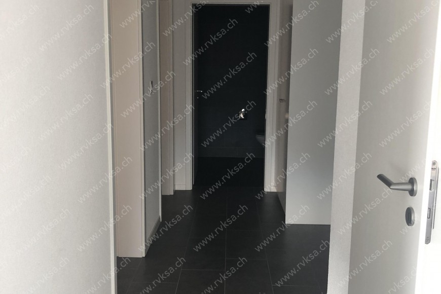 Appartement de 3.5 pièces, 75.93 m2, à Neuchâtel - Corridor 