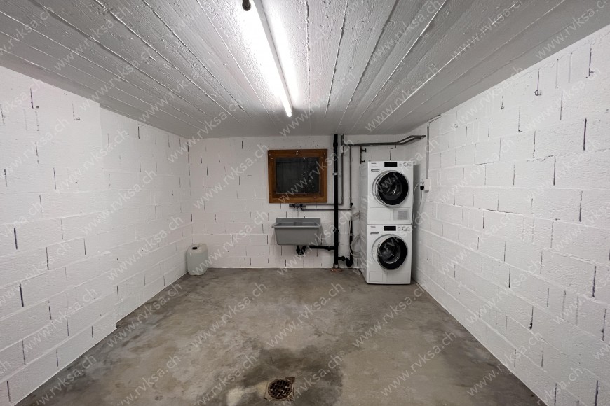 Appartement de 6 pièces, 200 m2, à Bôle - Réduit 