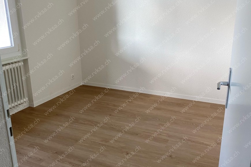 Appartement de 4 pièces, à Bevaix - Chambre N°2 