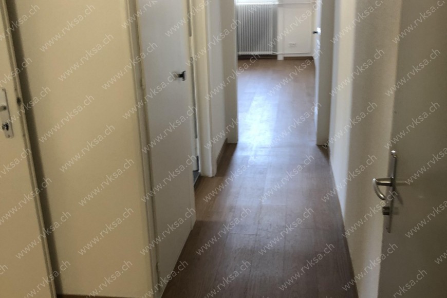 Appartement de 2 pièces, 32 m2, à Neuchâtel - Hall 
