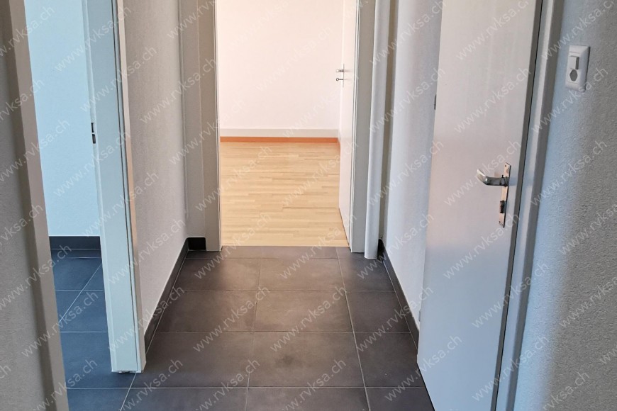 Appartement de 2 pièces, 40 m2, à Neuchâtel - Corridor 