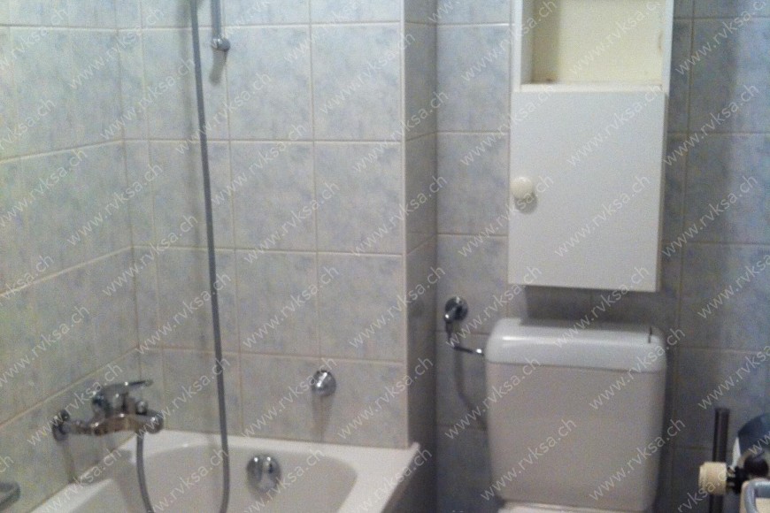 Appartement de 3 pièces, 65 m2, à Boudry Appartement de 3 pièces, 65 m2, à Boudry - Salle de bain